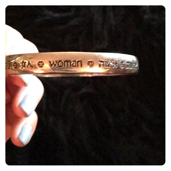 Vintage Jewelry - Beautiful woman silver bracelet!🌵